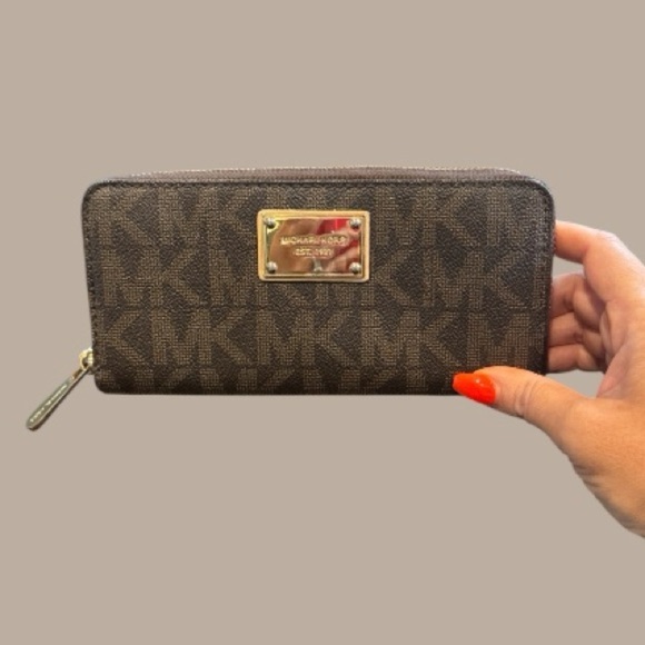 Michael Kors Accessories - Michael Kors Signature Brown Key Card Holder wallet MK zip around designer